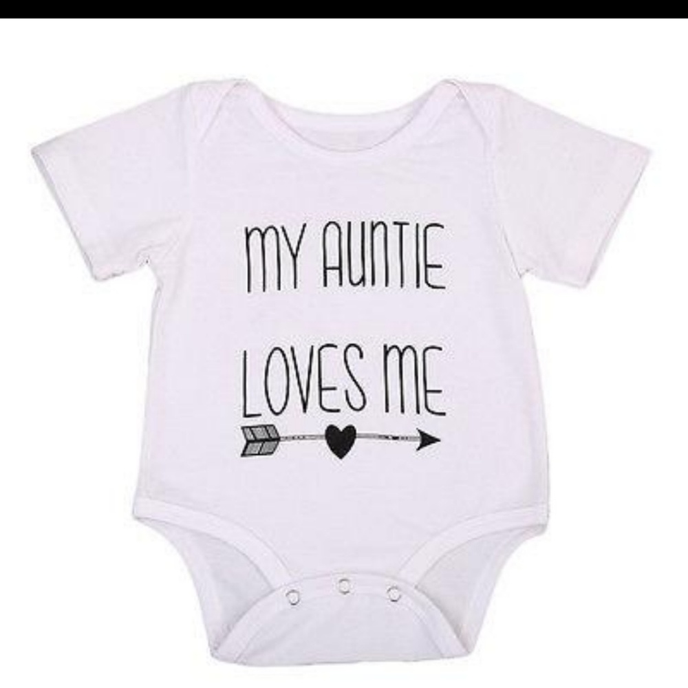 My Auntie Loves me infant onsie!